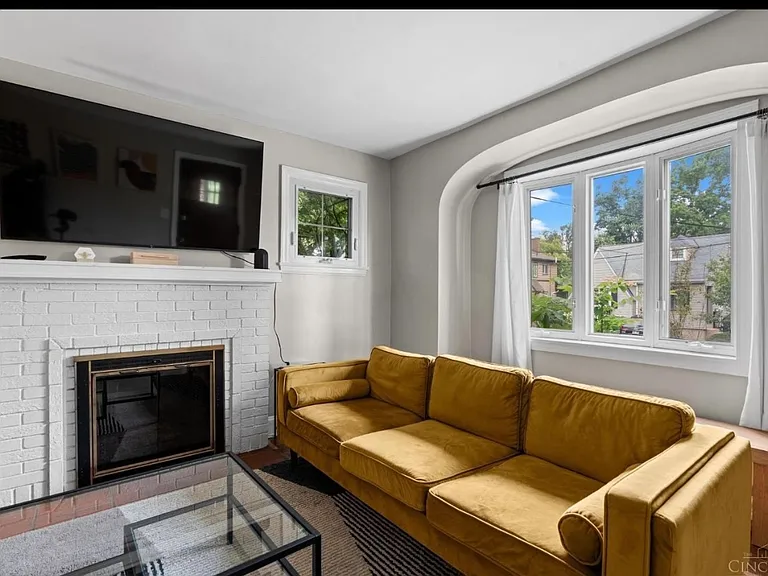 3445 Oak View Pl — Photo 8