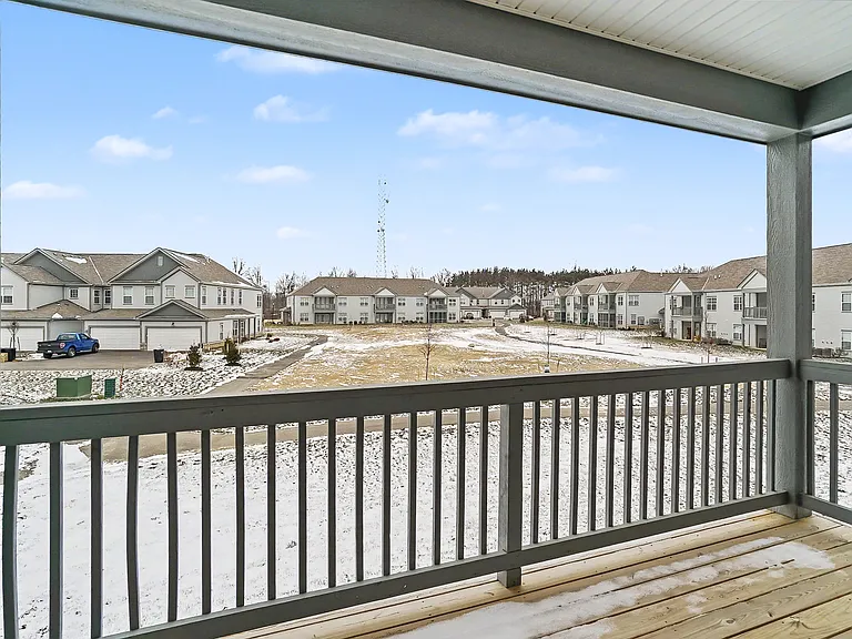 800 Redwood Ln — Photo 45