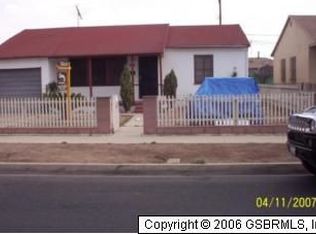 300 N Maie Ave, Compton, CA 90220