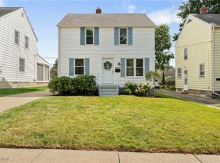 212 Hayes Ave, Cuyahoga Falls, OH 44221
