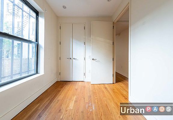 5th image of 1108 De Kalb Ave #2R