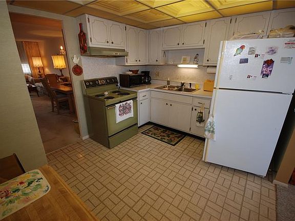 5th image of 4895 Bay St NE APT 309