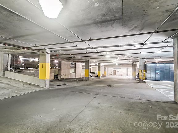 4th image of 505 E 6th St Unit 916