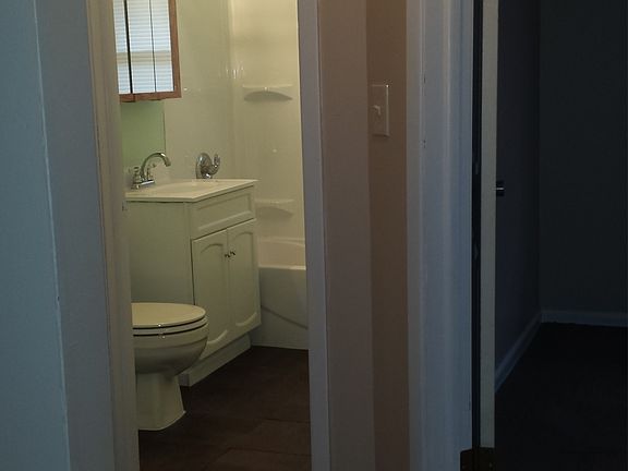 4th image of 4621 Cooper Ave APT 5