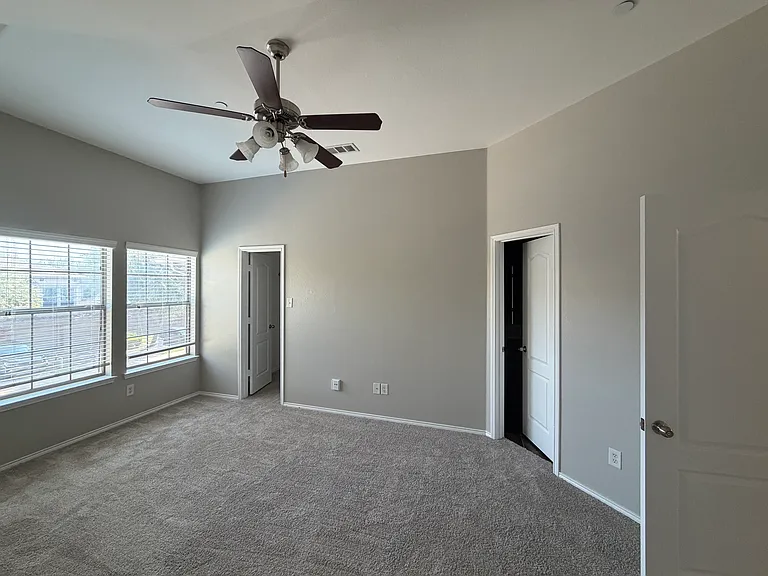 1008 Lucy Ln — Photo 21