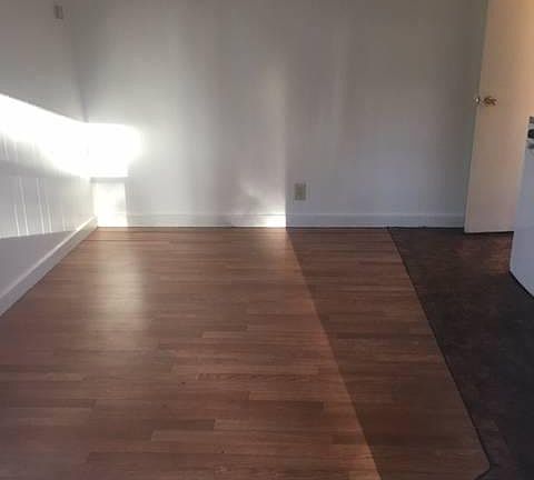 4th image of 1031 Reno Ave