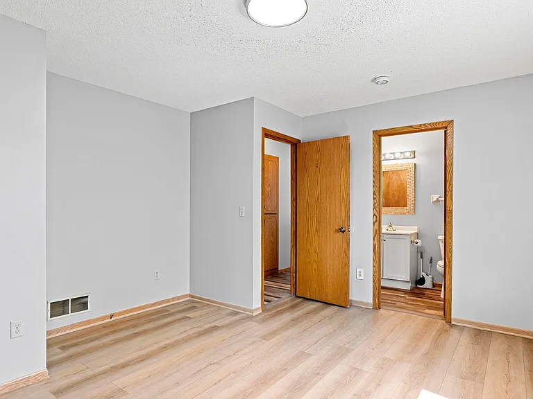 11874 Jonquil St NW — Photo 17
