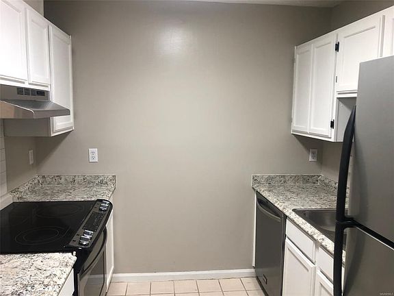 4th image of 5909 Carmel Dr