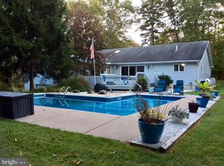 107 Carter Ct, Cresco, PA 18326