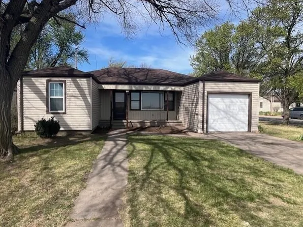 508 N Hirsch Ave, Ellinwood, KS 67526