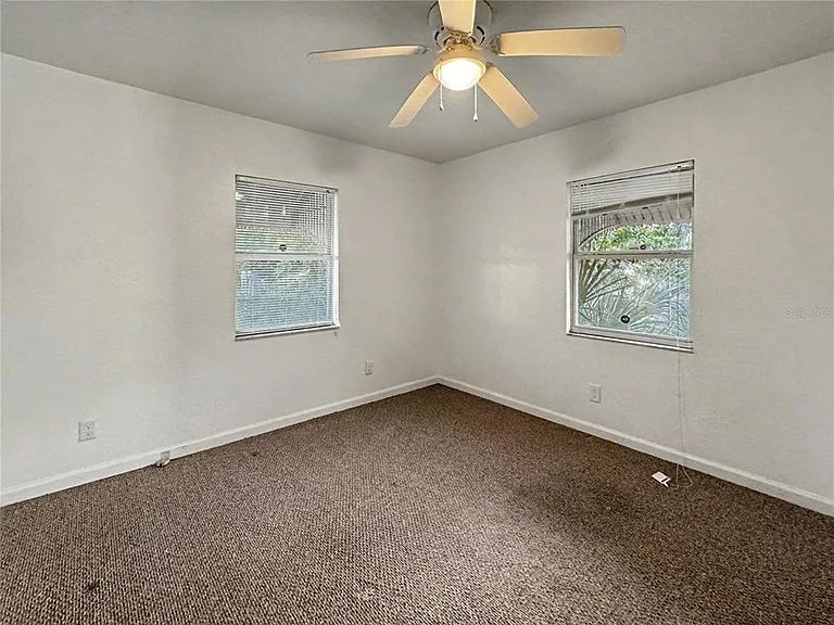 612 Kensington St — Photo 12