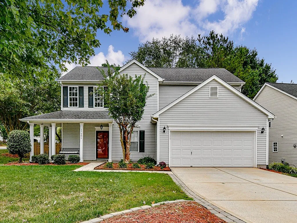 4 bed, 1990 sqft, $2,599 — Photo 1