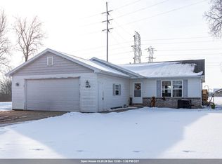 W5479 Hidden Trail Ln, Appleton, WI 54915