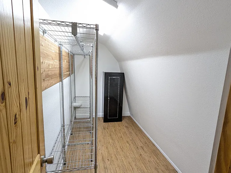 3348 Lowery Dr — Photo 36