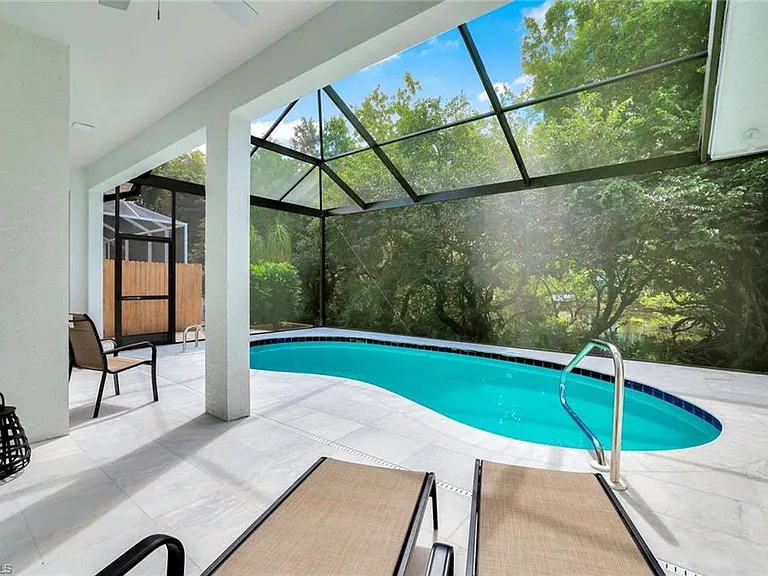 2515 Royal Palm Ct — Photo 25