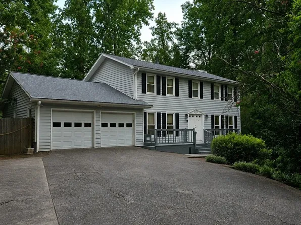 3608 Robinson Rd NE, Marietta, GA 30068