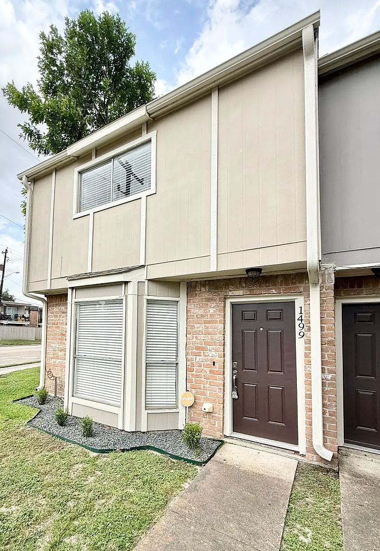 SRRBS Springrock Townhomes — Photo 1