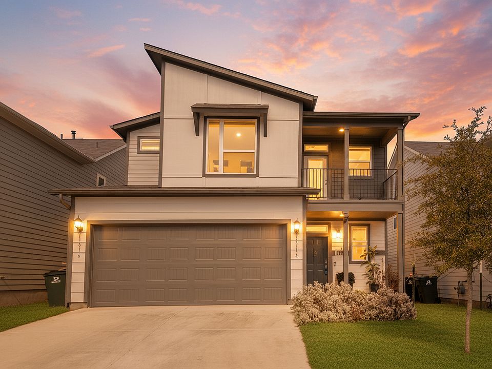MODERN LOOK AND BALCONY FEATURE