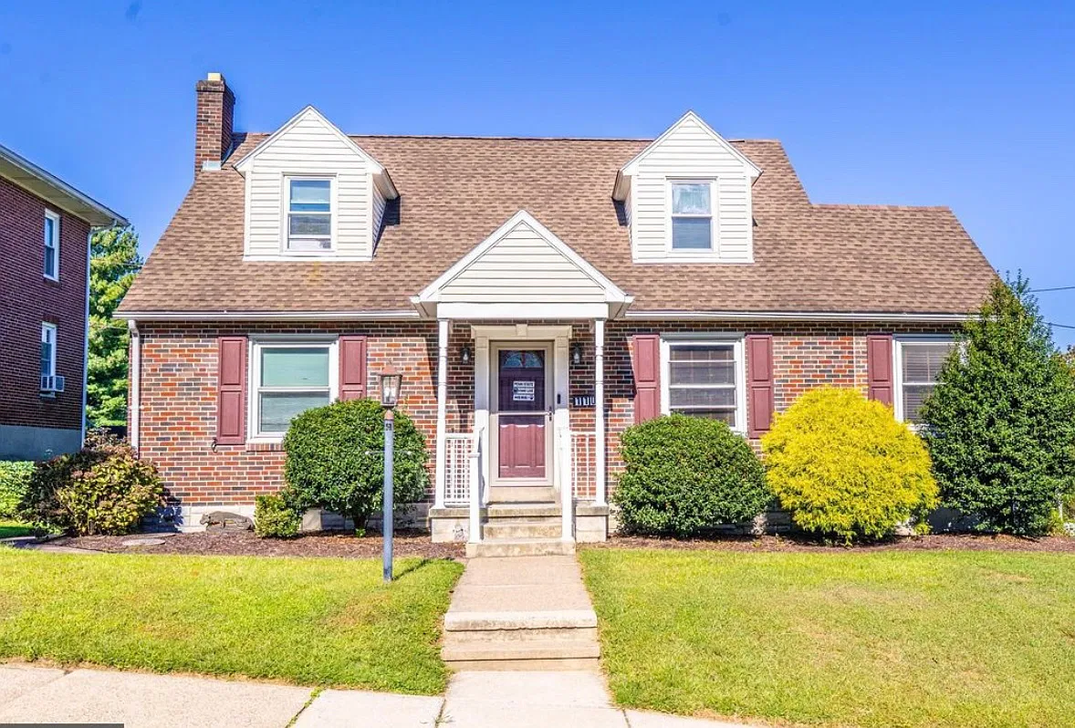 5 bed, 1722 sqft, $3,500 — Photo 1