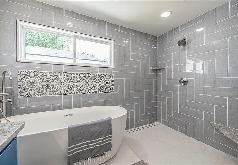 767 Terry St SE #B — Photo 9
