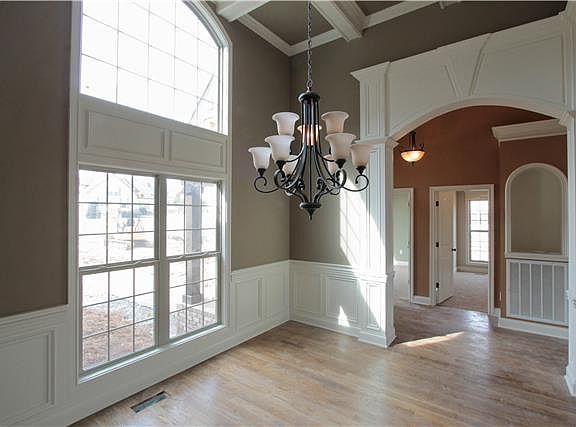 2nd image of 1039 Bluejay Way #117