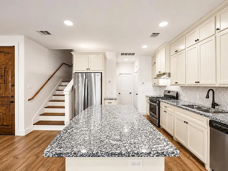 3605 Billingsley St #B — Photo 10