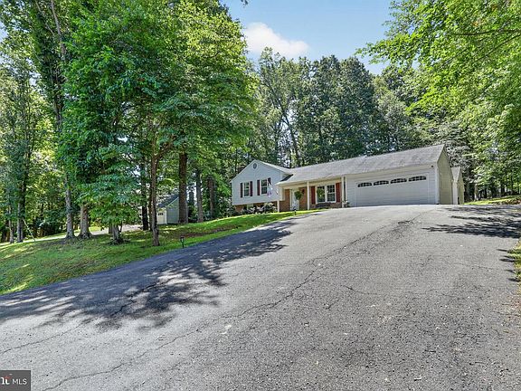 2nd image of 7269 Yola Ln