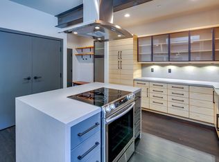 445 SW 6th St #202, Redmond, OR 97756