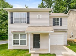 1003 Korp Rd, Charlotte, NC 28216