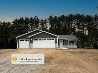 5526 Forest Creek Rd, Stevens Point, WI 54482