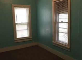 1802 N Broadway St, Peoria, IL