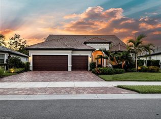6903 Cocoplum St, Naples, FL 34114