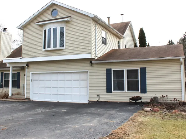 8701 Riley Rd, Wonder Lake, IL 60097