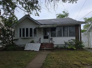 1844 Browning Street, North Baldwin, NY 11510