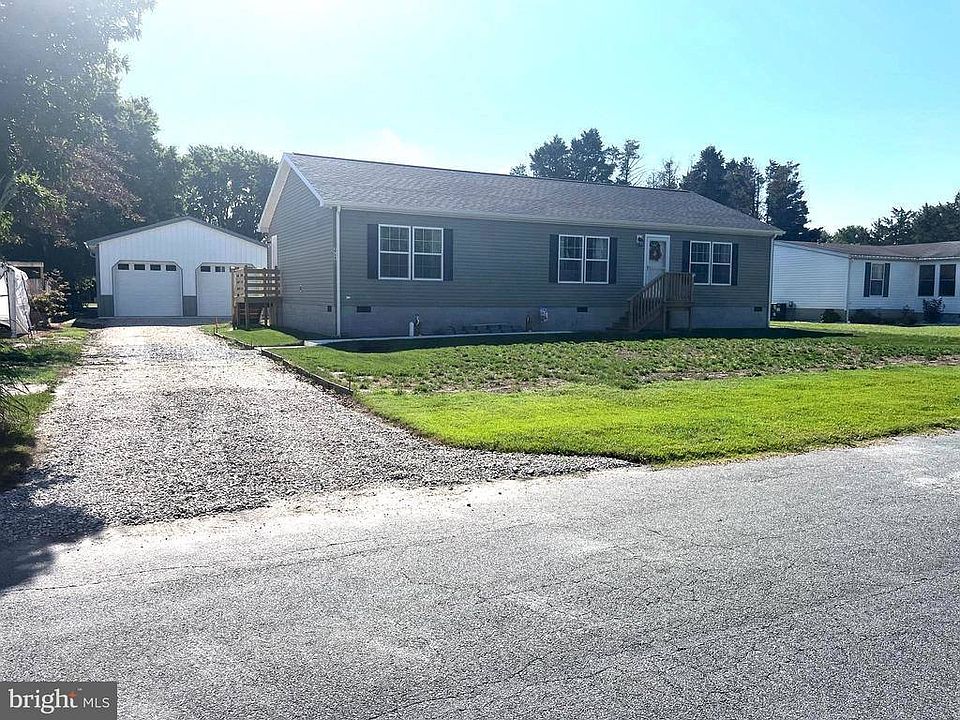 1st image of 27591 Thistle Ln