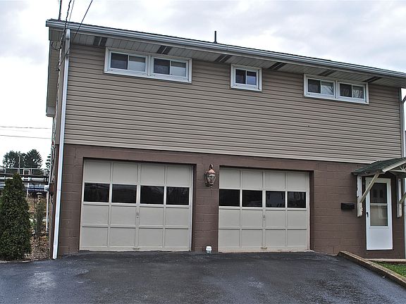 garage and apartment