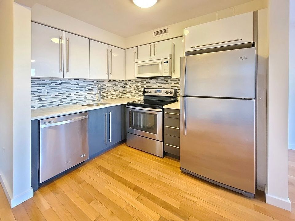 1st image of 52-05 Queens Blvd #5Y