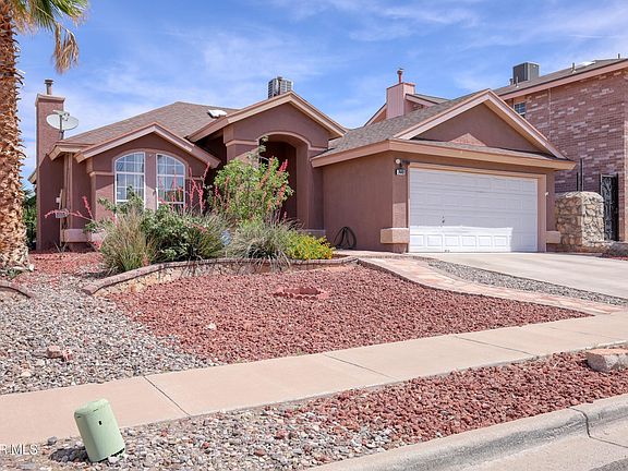 3rd image of 7449 Plaza Taurina Dr