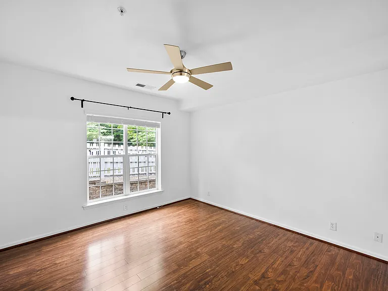 3228 Margellina Dr — Photo 8