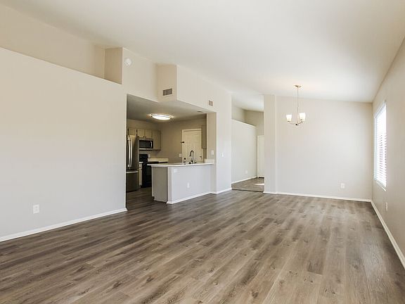 5th image of 3154 W Via Montoya Dr