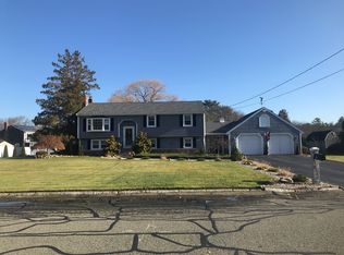 40 Redwing Dr, Bridgewater, MA 02324