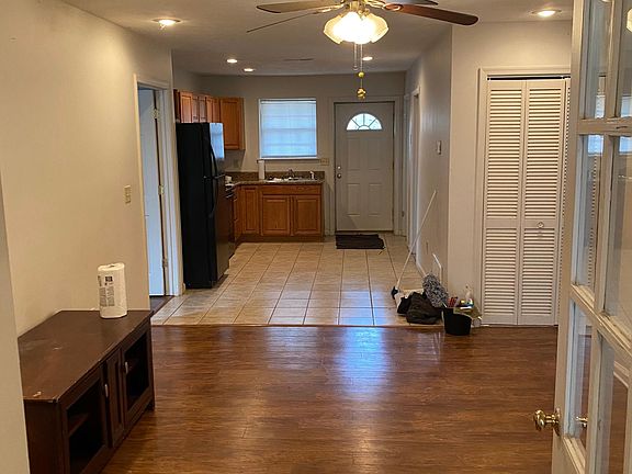 2nd image of 4123 Woodland Dr
