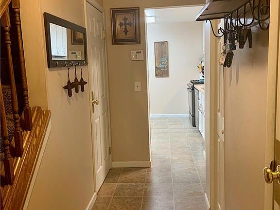 5th image of 1323 Cranbrook Dr NE