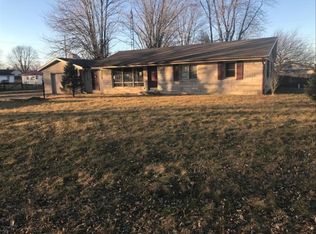 702 E Gatewood Dr, Westport, IN