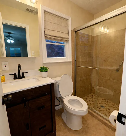 606 Viewpoint Dr — Photo 3