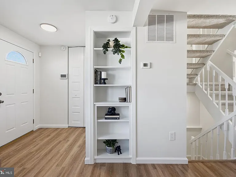 6909 Doublebrand Ct — Photo 4