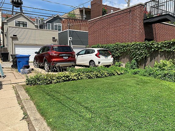 2nd image of 1820 W Henderson St #1