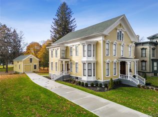 21 Madison St, Hamilton, NY 13346