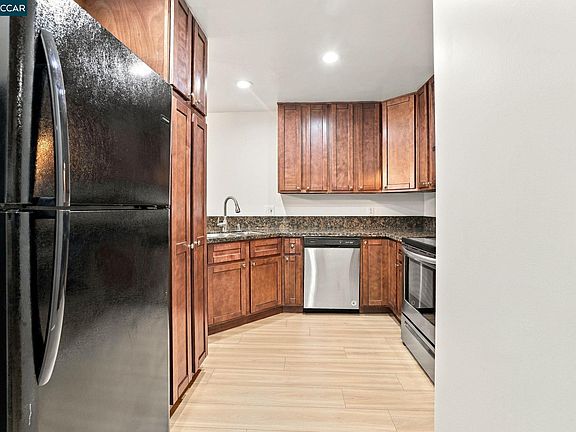 4th image of 1670 Clayton Rd APT 3