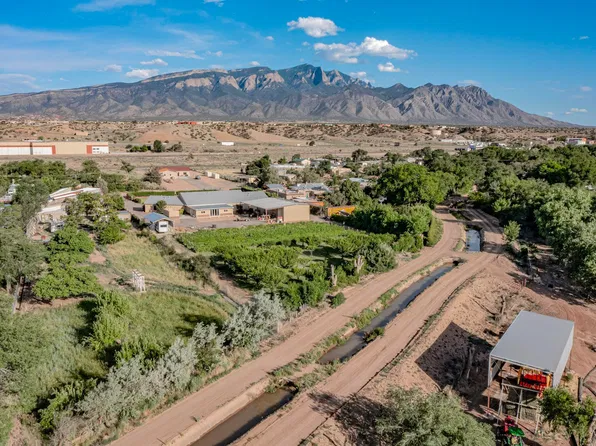 17 Llanito Rd, Bernalillo, NM 87004